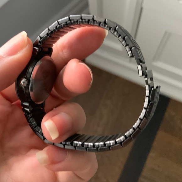 Vintage GRUEN Dimond Ladies Watch Black Tone Stretch Band in original box GU5015 - Picture 5 of 16